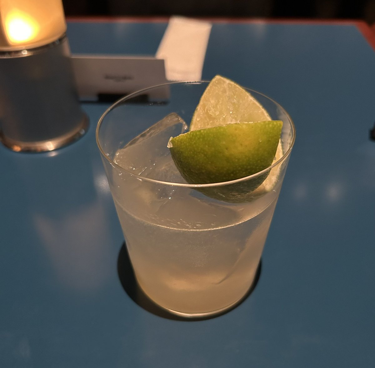 chika2bambina's tweet image. IVAN LINS &quot;80th Anniversary Tour”
Blue Note TOKYO
最高でした。私が一番好きな「明るいのに切ない」音楽の頂点だと思います。
そして、バンドが素晴らし過ぎて…
サックスのフレージング、エレガントなキーボード。そしてバンドのグルーヴ。
ザ・ブラジル🇧🇷
#ivanlins