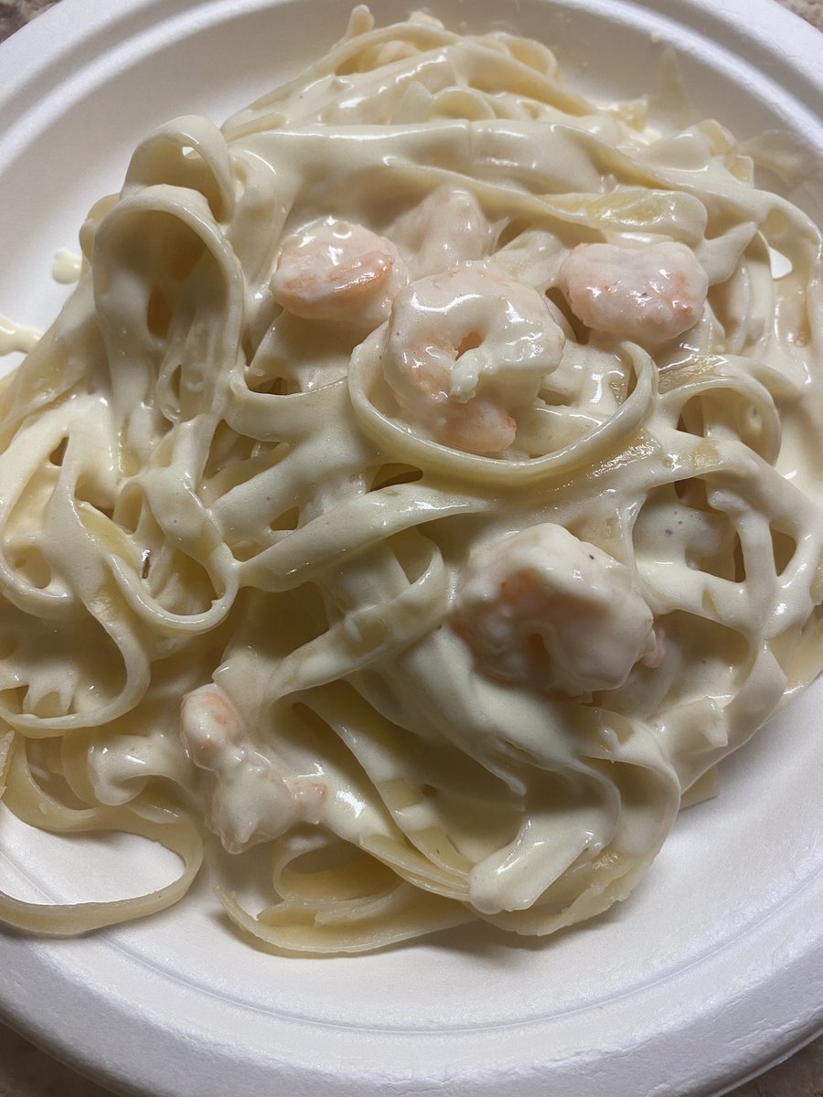 0FFTHET3BLE's tweet photo. #miaeats papa’s pastaria ain’t got nothing on me (ib: @butterIambs 😭) https://t.co/k0Q7XUdDwi