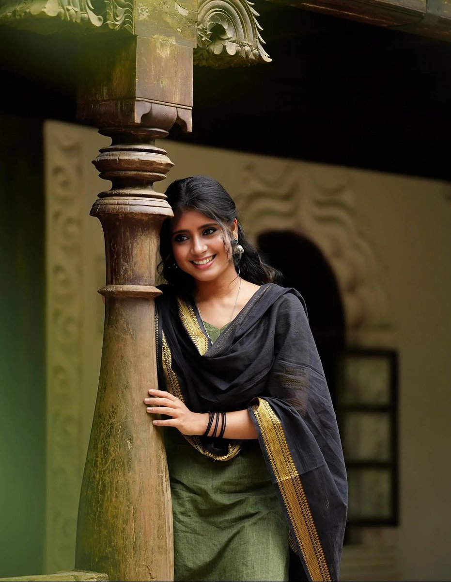 manisha_mithra's tweet image. Own your style, love life. #kurtistyles #kurtilover #girlskurti #girlsstyles #girlstrends #girlswear #girlsoutfits #girlsposes #girlshairstyles #traditionalgirl #duskybeauty #tamilponnu #nammaveetuponnu #thalaivarnirandharam #thalaivar