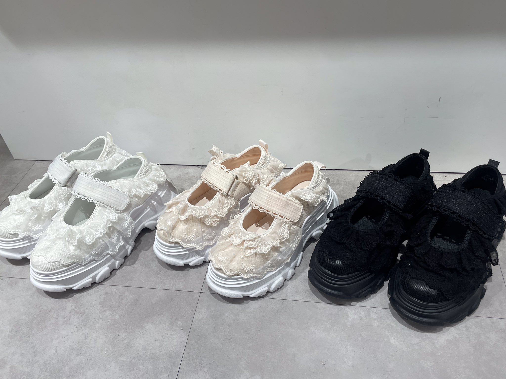 靴 merry jenny frill strap sneakers merry jenny スニーカー frill strap sneakers レディース