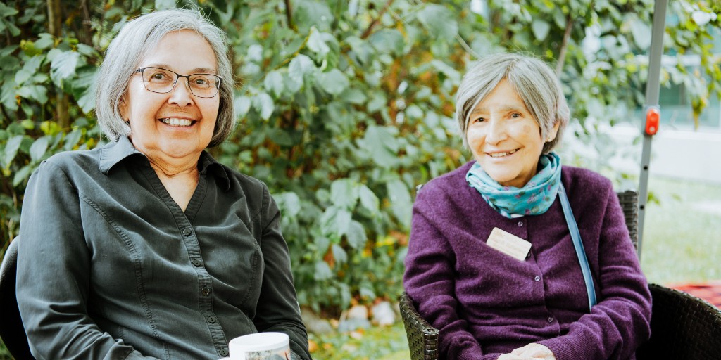 UNBC's tweet photo. Celebrating the beginning of the new academic year!
Elders, students, faculty and staff came together in the Wabooz Garden for an afternoon garden party hosted by the First Nations Centre and Indigenous Initiatives teams.
#ThisIsUNBC https://t.co/XQQQ6Ax3gI