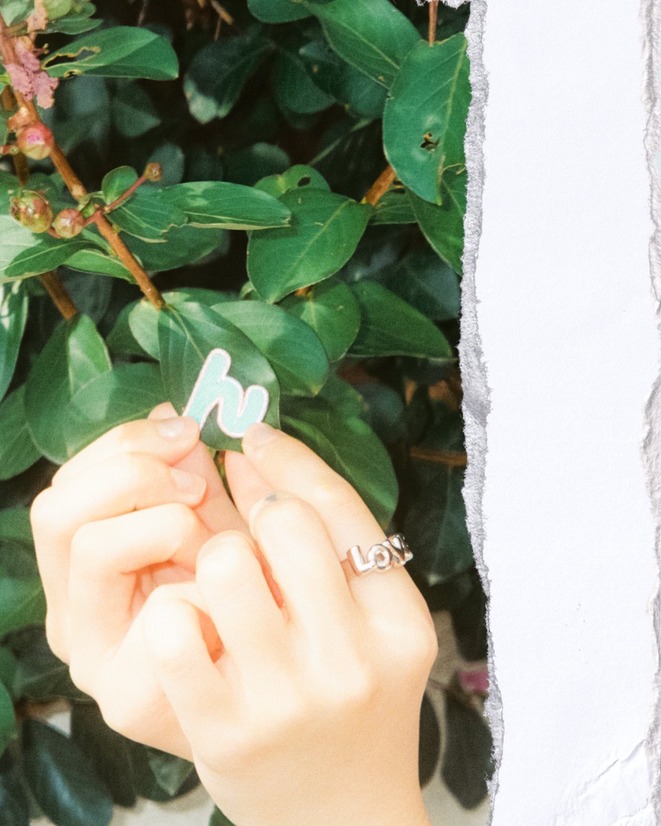 n__feni's tweet photo. NEWS.ᐟ.ᐟ.ᐟ.ᐟ

9月15日・敬老の日
ニューシングル
『ラウドおじいちゃん』 Release⋆ ˚｡⋆ ꪆৎ ˚

新曲リリース、自主企画、exPOP出演…
これからの展開を前に
もっと深く「ん・フェニ」を知ってもらえるインタビューをしていただきました📰

🔗 https://t.co/xbrRfi0YFf https://t.co/6zfcfgkKvo