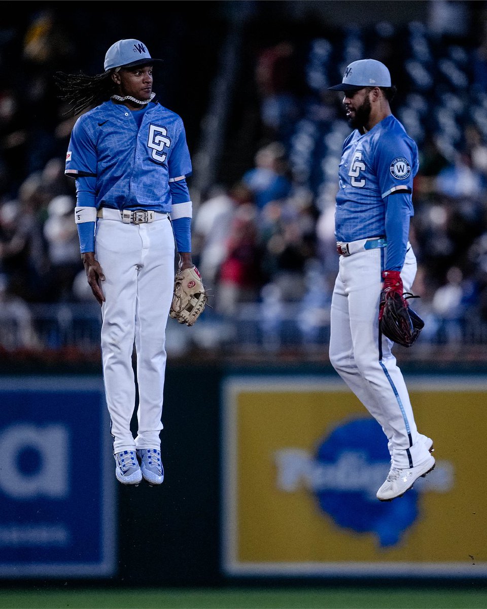 Nationals's tweet image. 🧍😭