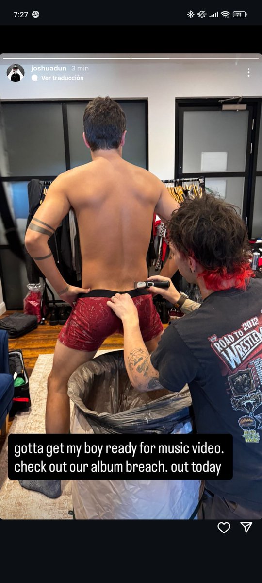 calpirez_'s tweet photo. ¿Esto confirma que habrá video de "Drag Patch"? OMG @twentyonepilots #Breach https://t.co/r2U9HUoFj9