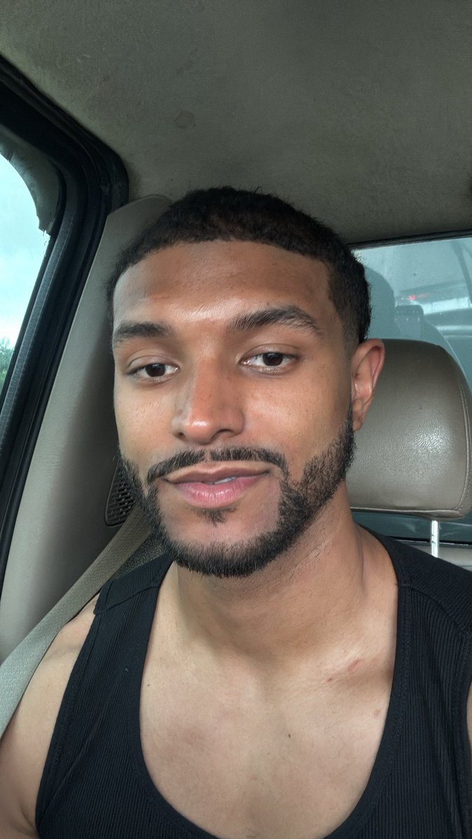 Joe (@jiwrld_) on Twitter photo 