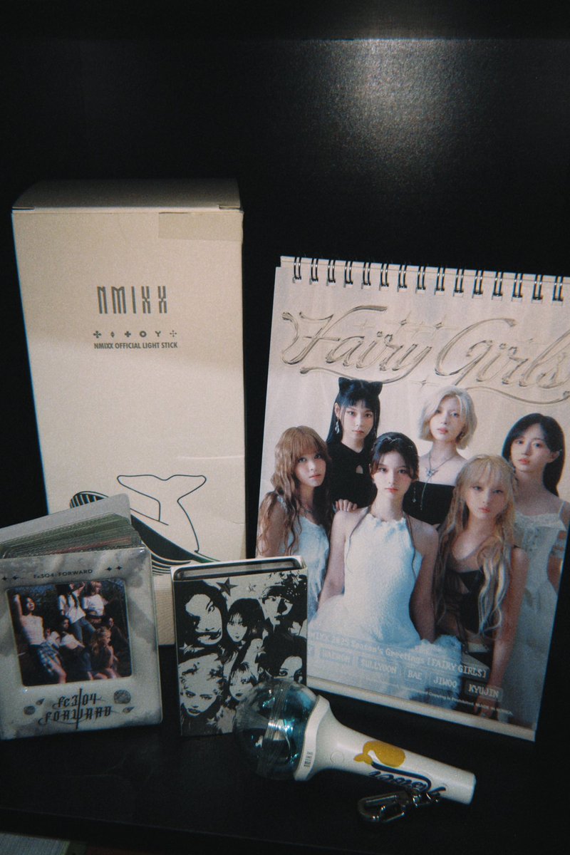 nmixx &amp; kim jiwoo collection core  ੈ♡‧₊˚