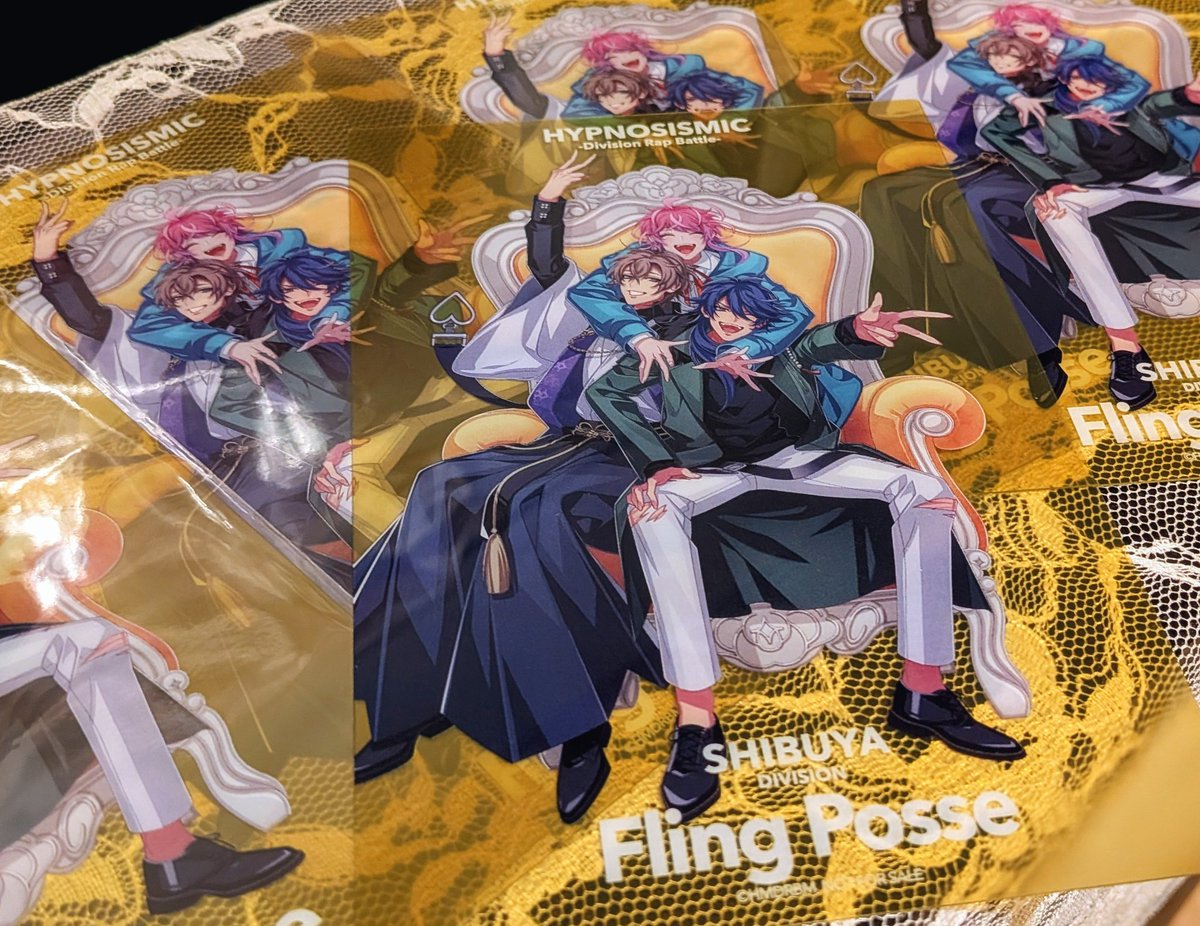 ヒプムビ特典、前半ディビで奮闘した皆さんお疲れ様でした🎤👊❤️‍🔥
みんな日常生活こなしながら頑張ったよね、本当に。寝てください。りおーもお付き合いありがとうね。後半はまったりムビろうね！
