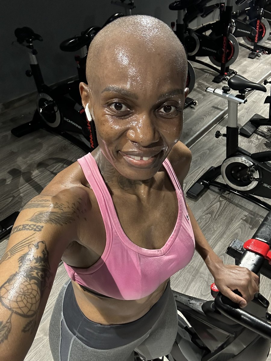 esawuor's tweet image. My motivation comes from knowing that if I don’t get it,no one is going to give it to me.

The truth is,no one’s going to hand you the life you want.THAT’S ON YOU!

#Ballsy2025

#Week37
 
#fitnesshustler #fitnesslifestyle
#MentalHealth #MentalHealthAwareness #MentalHealthAdvocate