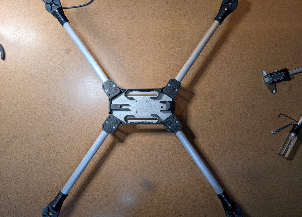 Spyk3O's tweet image. Bravo Genesis drone frame from the files from @K9DefenseTech