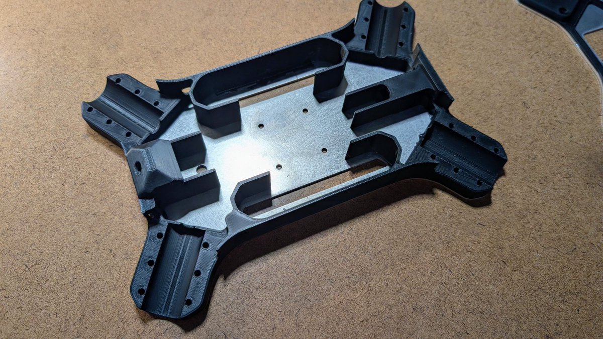 Spyk3O's tweet image. Bravo Genesis drone frame from the files from @K9DefenseTech