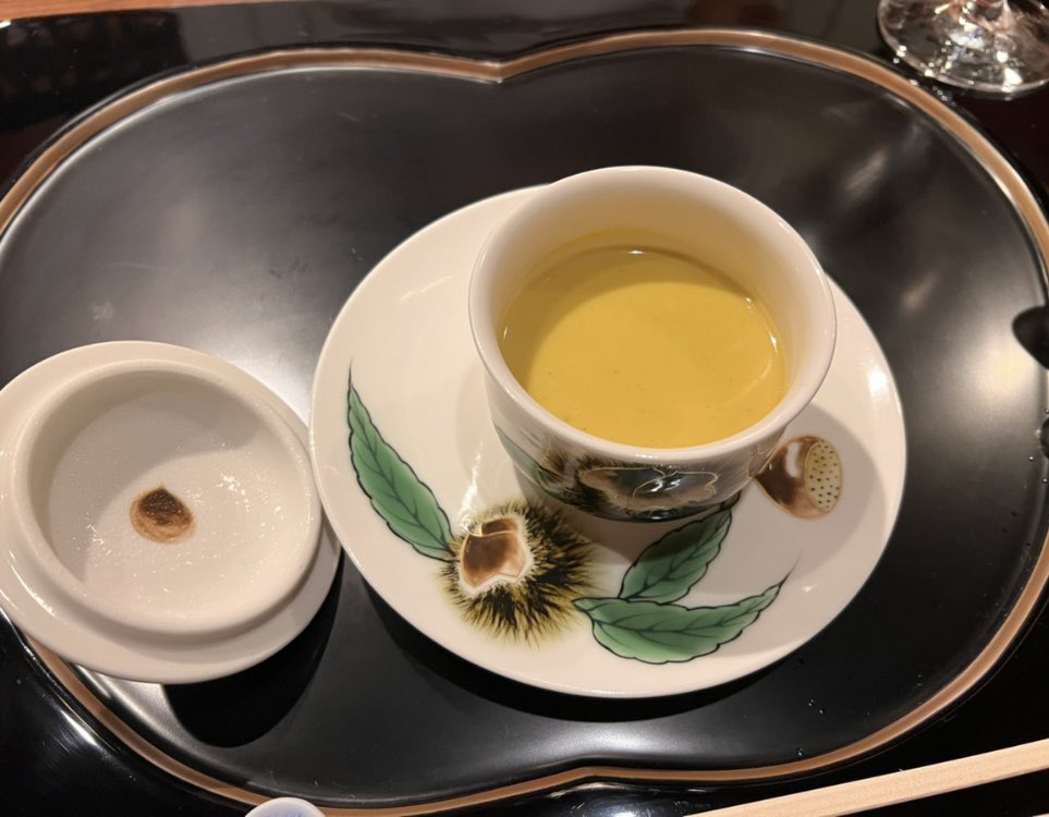carbell_ito's tweet image. 株式会社カーベル
創業19周年、現経営陣に
お礼の食事会in #銀座うかい亭
栗の🌰スープが絶品でした♪
全員で、#大門未知子 を感じることができました。