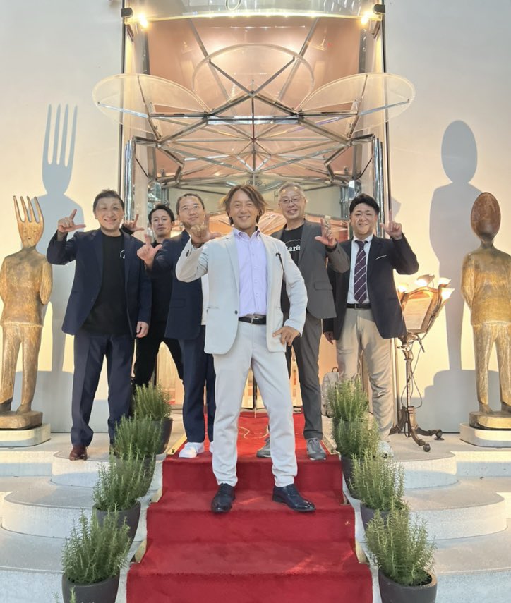 carbell_ito's tweet image. 株式会社カーベル
創業19周年、現経営陣に
お礼の食事会in #銀座うかい亭
栗の🌰スープが絶品でした♪
全員で、#大門未知子 を感じることができました。