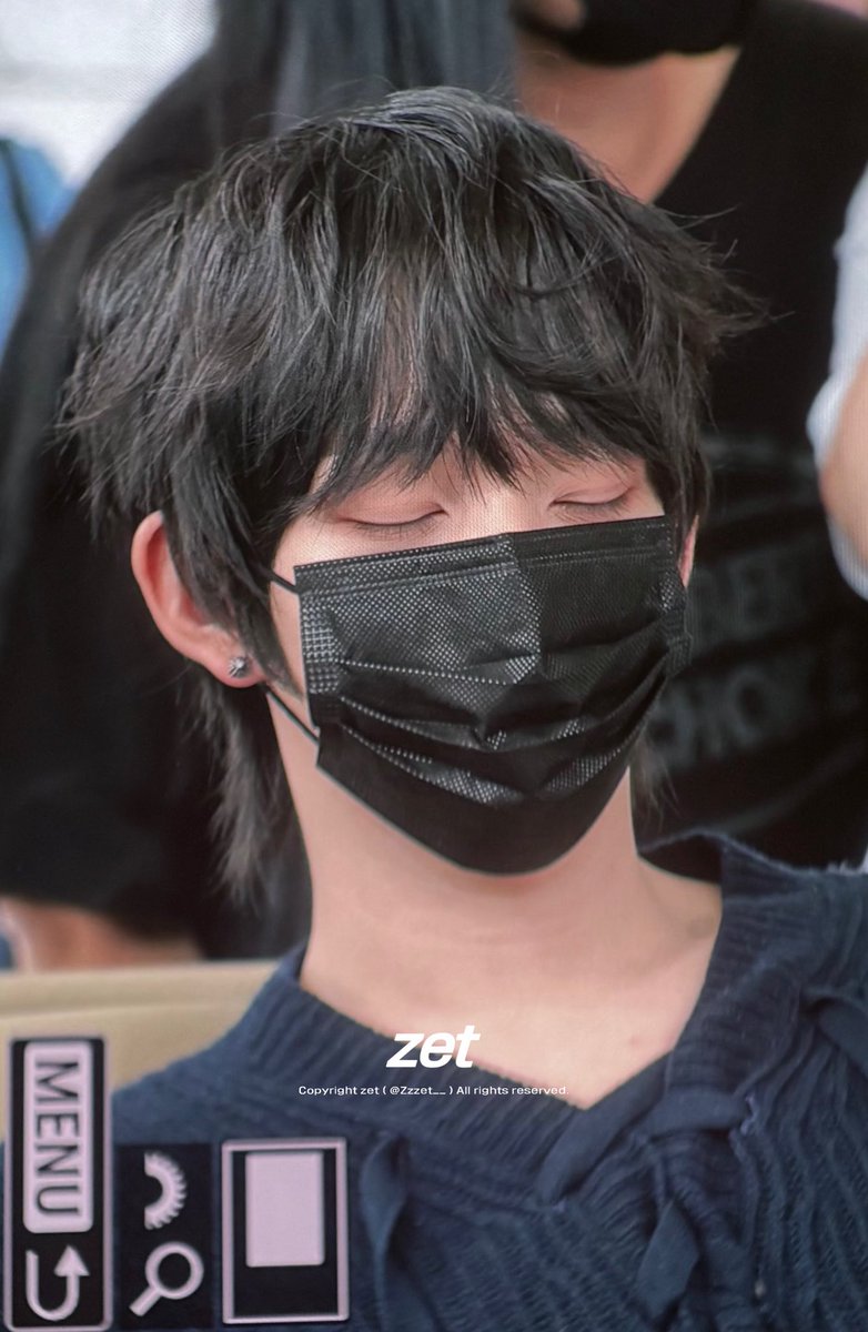 250913 ICN
애기 자께요🐰💤
#즈언 #CHIHEN #簡志恩 #ズアン
#아홉 #AHOF #アホプ