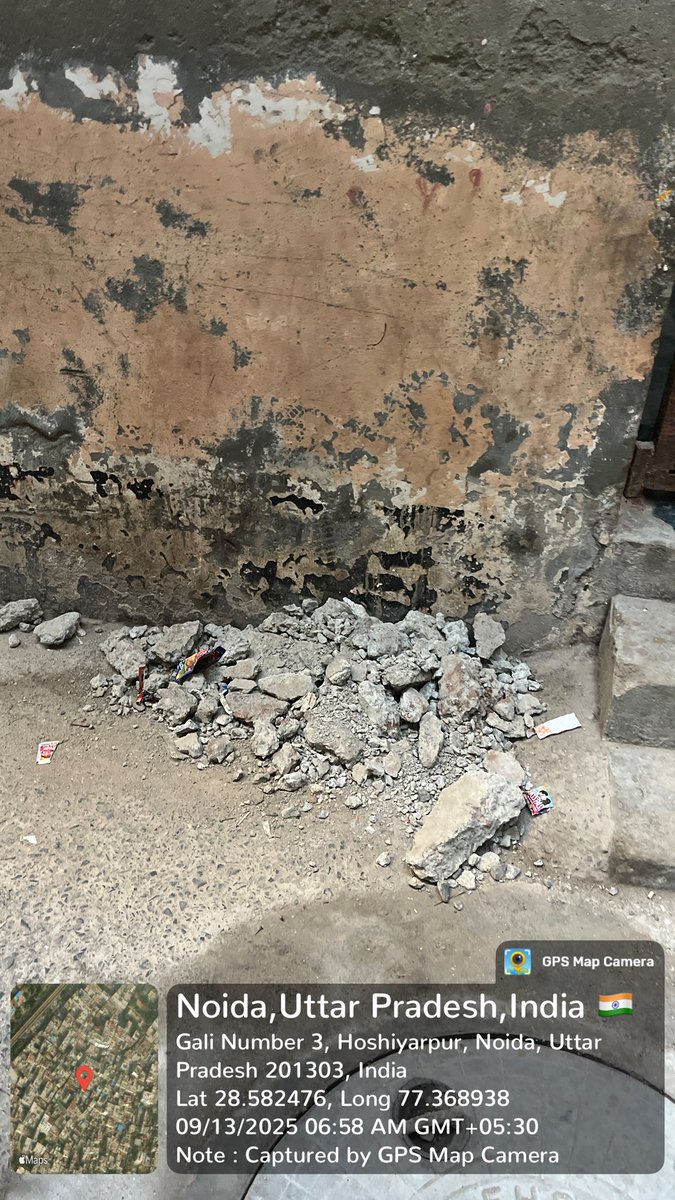 sovindrayadav94's tweet image. मान्यवर @CeoNoida साहब निवेदन यह है की जो मैनहोल के ढकन ऊपर उठाने का कार्य किया गया था, जो मलवा मैनहोल से निकाला गया था उसको घरों के सामने वैसे ही छोड़ दिया गया है, उसे उठवाने की  कृपा करे🙏 आप की अति कृपा होगी धन्यवाद 🙏 
@noida_authority