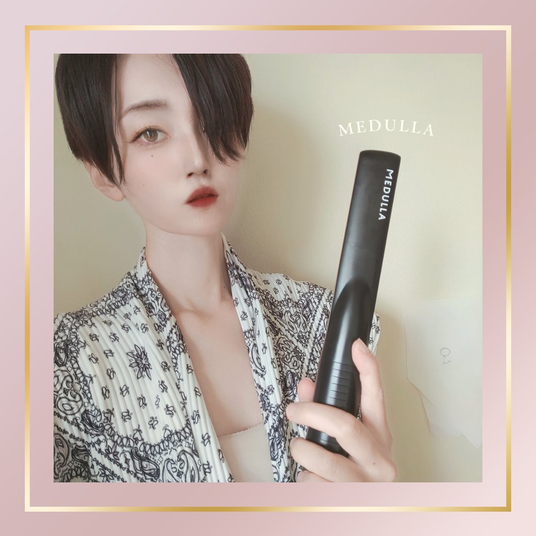 heming1122's tweet photo. MEDULLA（メデュラ）
ソニックシャインプロ

使い方はとっても簡単！

トリートメントをなじませた
濡れた髪を挟むだけ。

コードレスなので、
お風呂場でもリビングでも、
好きな場所で使えるのが
すごく便利です。

まるでサロンでケアしたような
ツヤのあるなめらかな手触りに。

#PR #メデュラ https://t.co/hctLmbJEvI