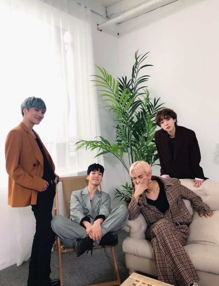 innercircleww's tweet photo. [📊] 2025 September Boy Group Brand Reputation Ranking 

#13 WINNER 💙💙💙💙

📌 Keep interacting with official accounts and tagging WINNER on all your tweets 
📌 React to and share all articles

#WINNER #위너 
@yg_winnercity @yginnercircle https://t.co/O04FP4yKpN