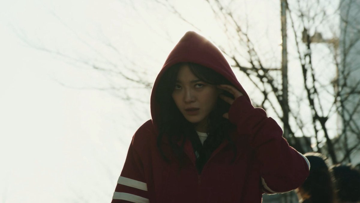 경이로운 소문 시즌 2가 나온 지 꽤 지났지만
1화에 밟았어요 이건 언제 봐도 설렌다.