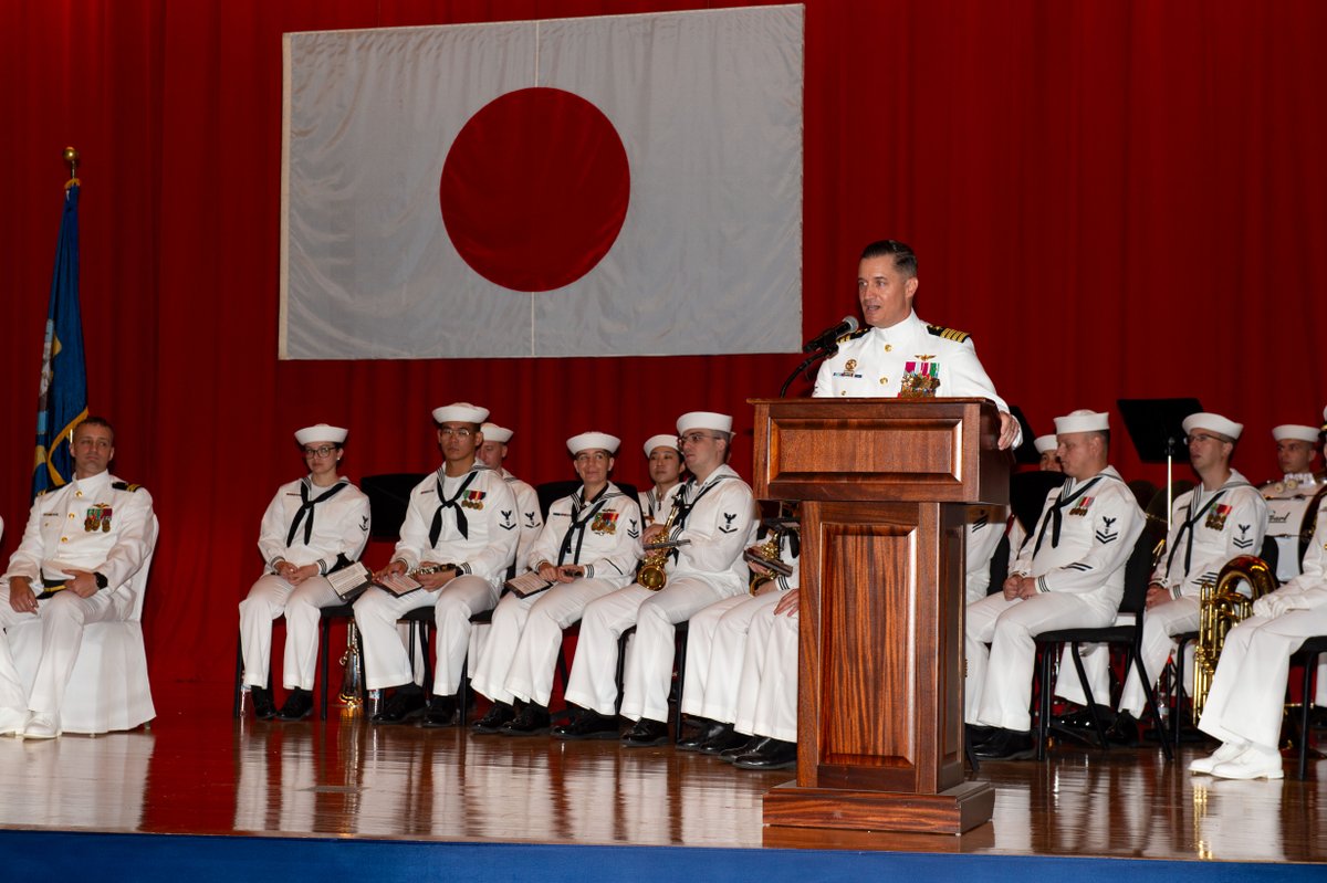 US7thFleet's tweet image. Passing the torch for the "Finest in the Fleet!"
The U.S. 7th Fleet flagship USS Blue Ridge (LCC 19) held a change of command ceremony Sept. 5.
Welcome aboard, Capt. Catalina!
Read more: ow.ly/THLI50WWbGa
📸 by MC2 Adam Craft
#USNavy | #FinestInTheFleet