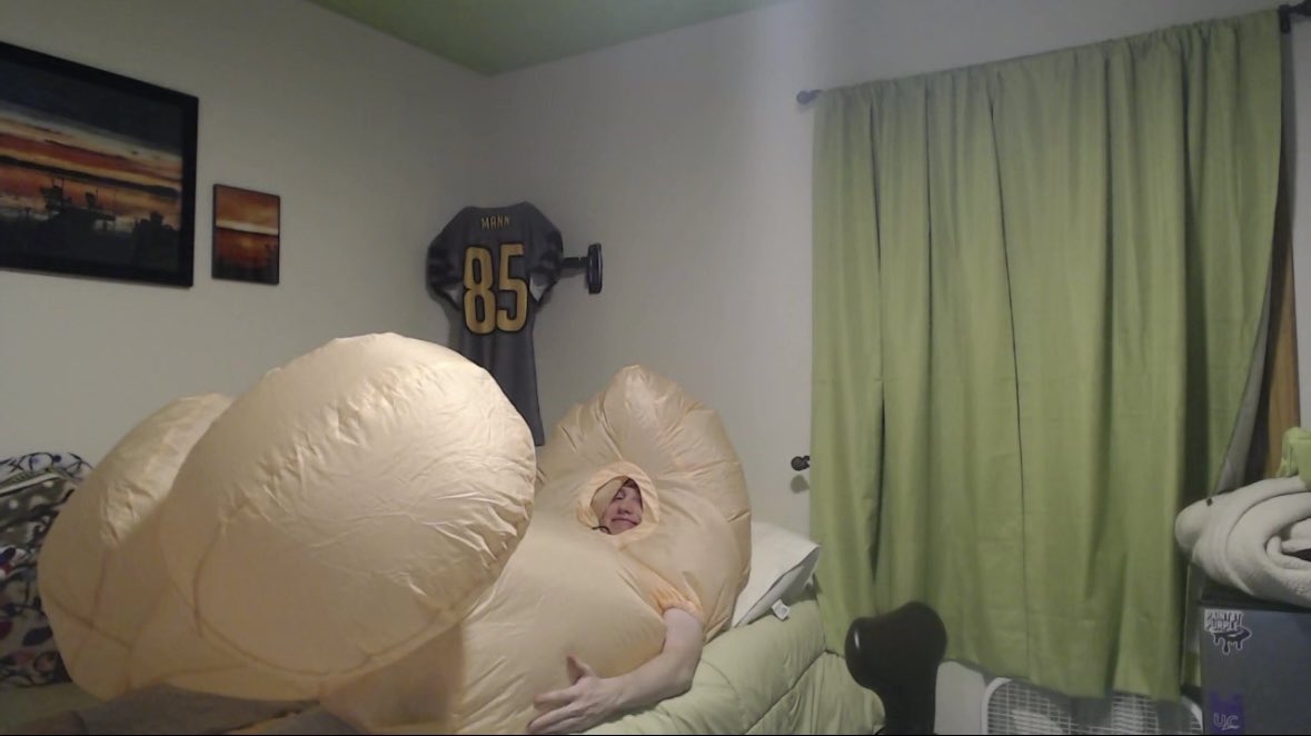 _godzillas_'s tweet image. I pull up to the ghost house like this what you doing? @Tanzer @Aeolus #GhostCOD