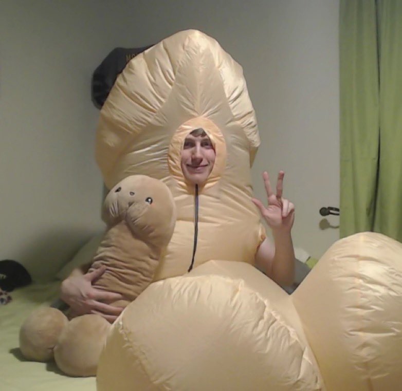 _godzillas_'s tweet image. I pull up to the ghost house like this what you doing? @Tanzer @Aeolus #GhostCOD