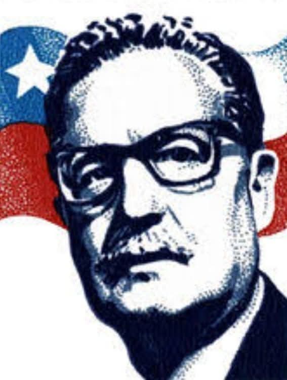 Ayer se cumplieron 52 años del golpe de estado a este gran hombre llamado Salvador Allende en Chile año 1973. 
¡Que viva por siempre Salvador Allende en el corazón de América Latina!