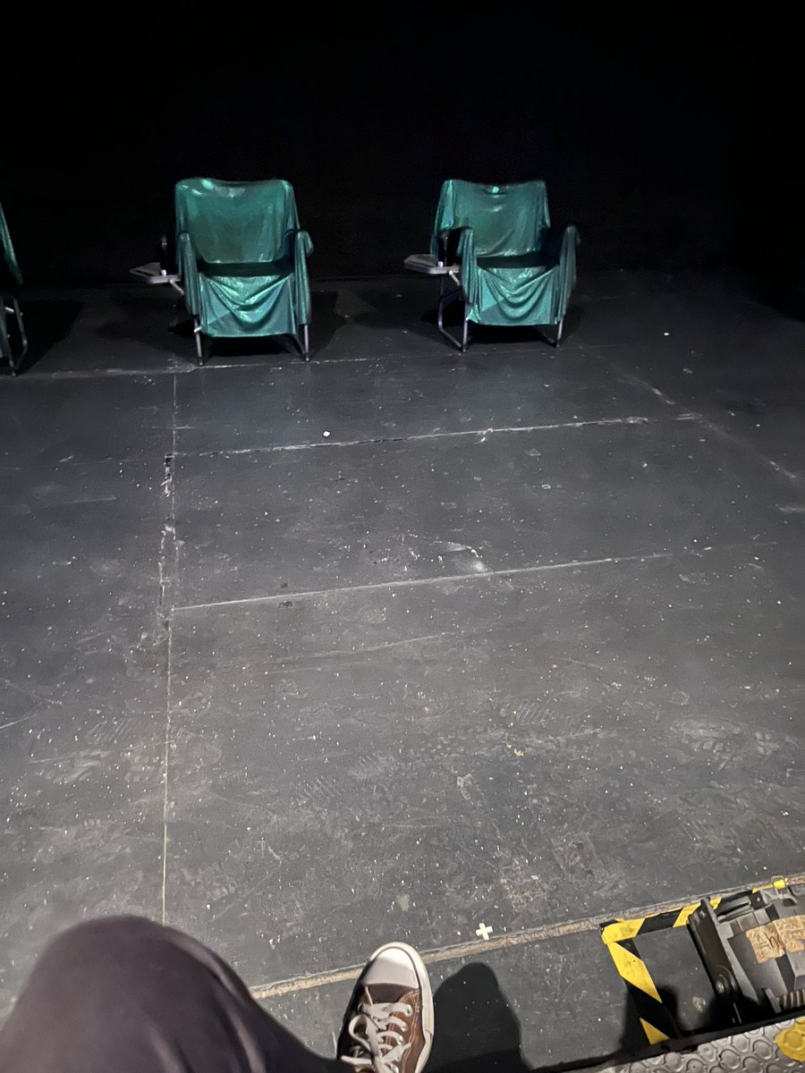 Tallaluha's tweet image. Para no perder la costumbre…#firstrow #Marihuanologos @ArathdelaTorre
