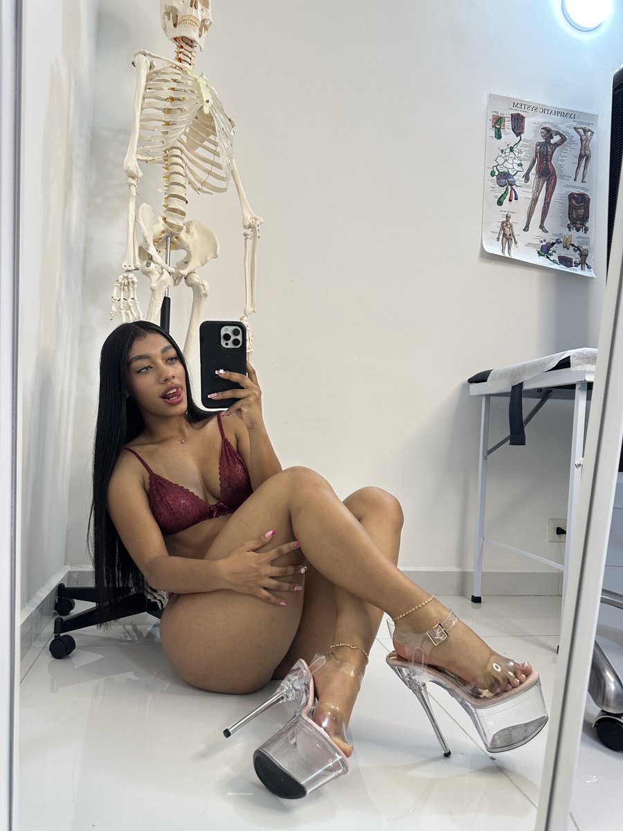 The essence of seduction- captured forever