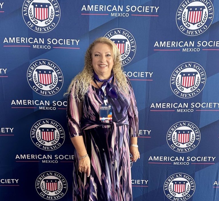 PersovskiSharon's tweet image. Attending the 4th Binational Convention 2025 of American Society of Mexico in themes of exchange and cooperation with binational organizations in US and Mexico.  With US Ambassador Ronald Johnson #USMEX @amsocmx #Binational @50mas1internacional #50mas1internacional…