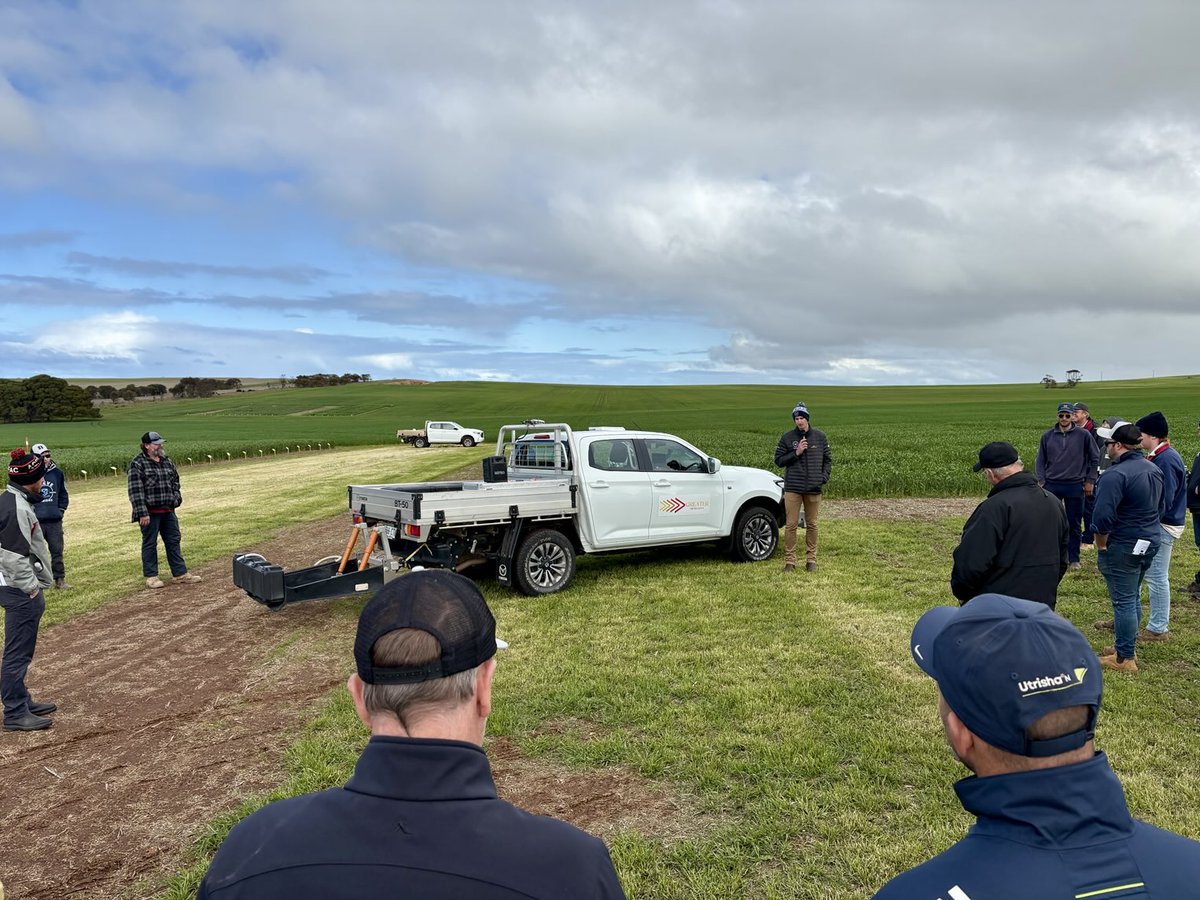 A huge thank you to our supply partners and loyal customers for joining us at yesterday’s Bawdens Rural Field Walk. Your support, questions, and engagement made the day a great success! 🌾👏