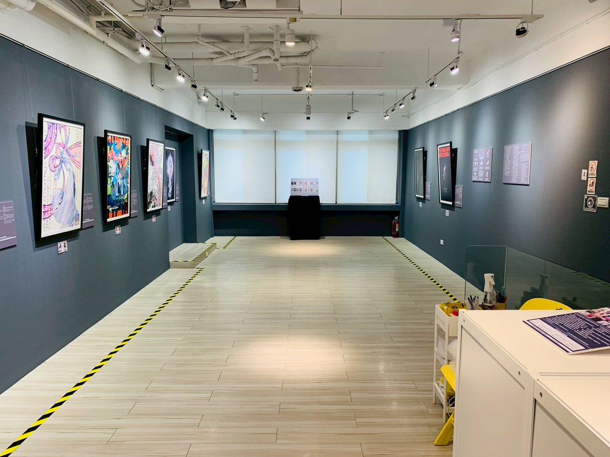 【📣展覽宣傳】

今天，展覽正式開幕！
從大阪、東京一路巡迴的人氣展覽，終於來到台北。
「ILLUSTRATORS EXPO／ILLUST. POSTER EXPO 台北展」將展出 20 款海報藝術作品，結合插畫與設計的極致表現，邀各位一同探索未知的藝術與設計。
※除了開放拍照展區以外，展場禁止拍照與錄影，也敬請配合。