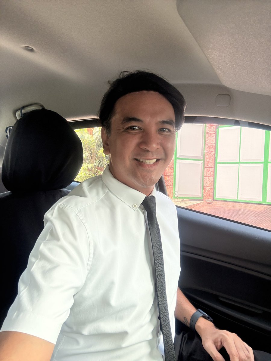 DyeyArCruz's tweet photo. Very corporate today. https://t.co/2AyAU8Z3wo