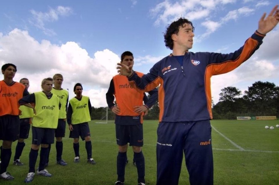 𝙐𝙞𝙩𝙚𝙞𝙣𝙙𝙚𝙡𝙞𝙟𝙠 𝙖𝙡𝙡𝙚𝙢𝙖𝙖𝙡 𝙍𝘽𝘾'𝙚𝙧𝙨

Zondag tegen UNA. Zondag tegen trainer Jurriaan van Poelje.