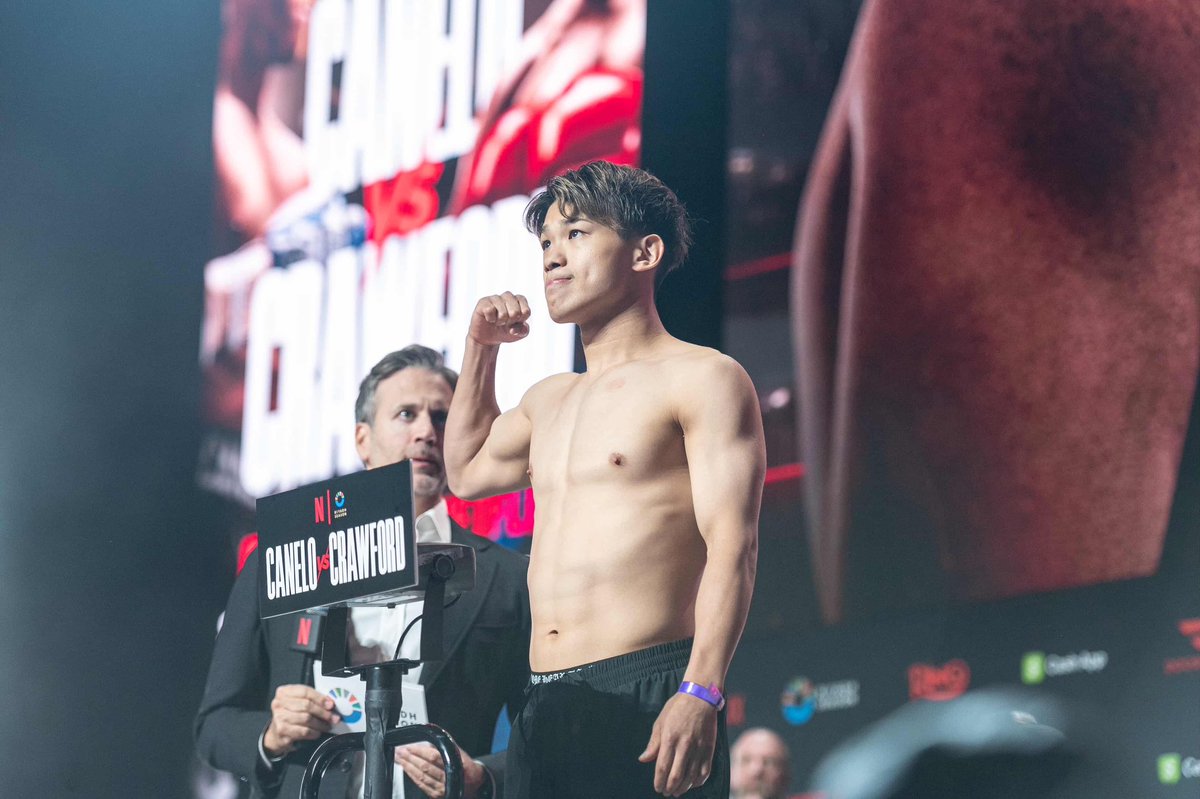 Reito2230110's tweet photo. 公開計量
明日はこちらのUFC YouTubeにて放送されます。
https://t.co/HTMXcXYBn4

試合は日本時間で朝8時半前後あたりになるかと思います。
YouTubeからの応援よろしくお願いします🔥🔥 https://t.co/0XLZgFsCic