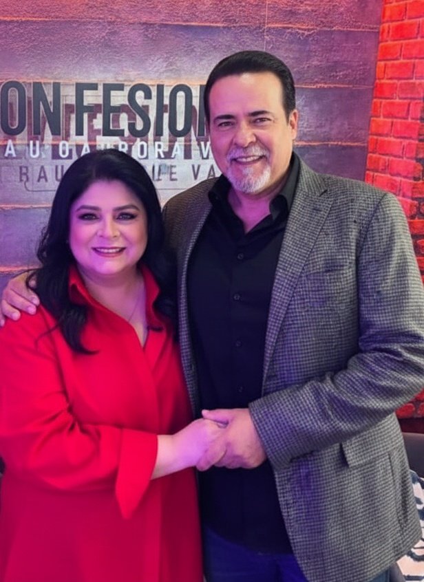 La foto del reencuentro de #lamadrastra  que queríamos 🥺😭

#ParejaTekila