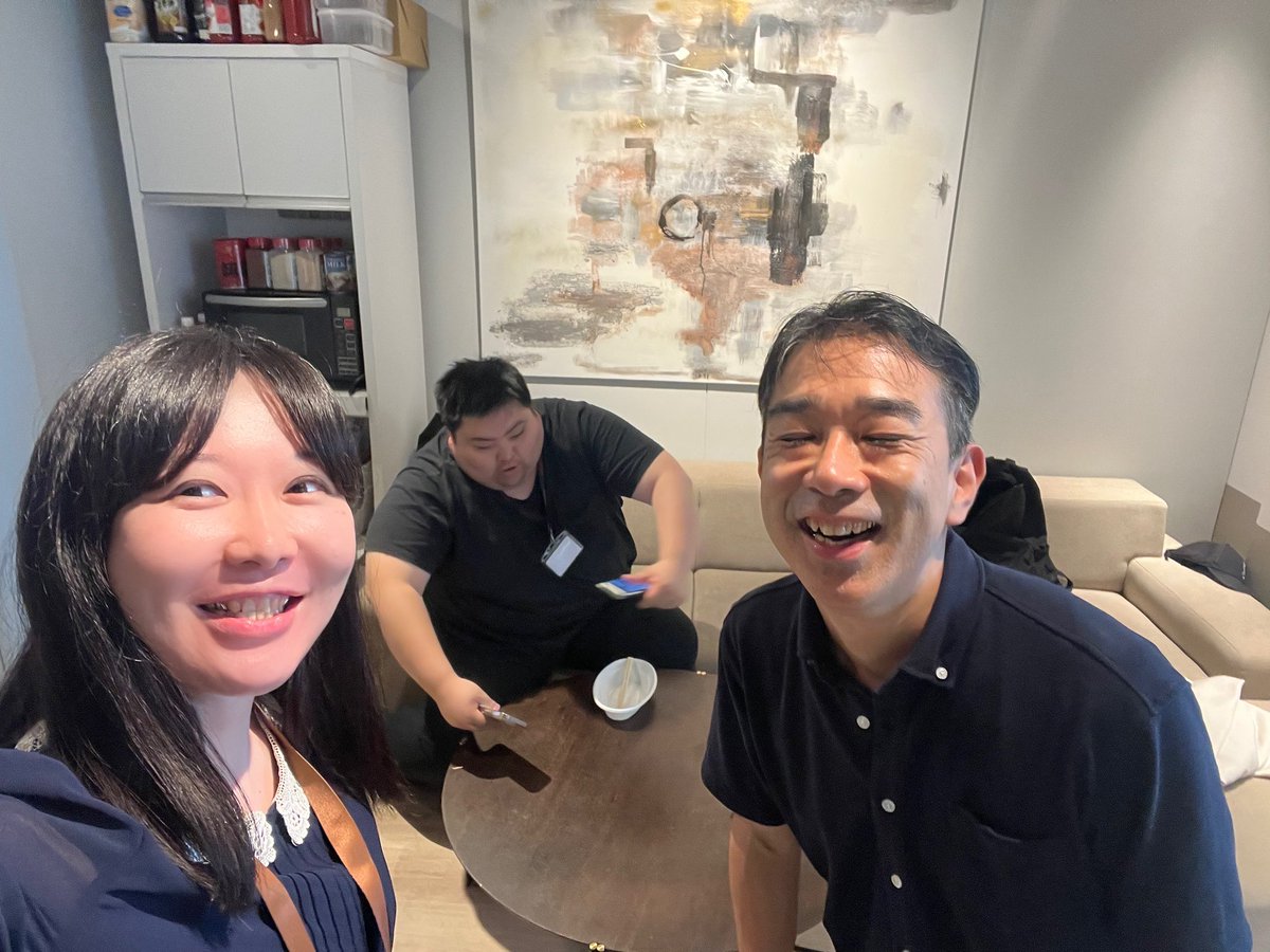 なぜか自分が落ち込んでる時に限って話す機会が多くて、
いつも根拠ある励ましで救ってくれた友人。
五十嵐さんが会社に遊びに来てくれた

元パーソルキャリアやライザップでデータマネジメント部長。
事例や意見をつい聞きすぎてしまう自分…笑