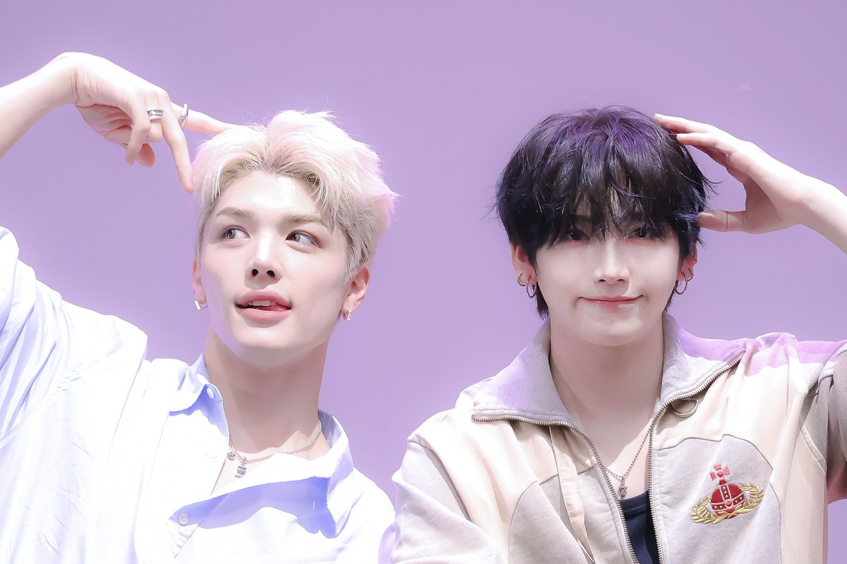 itamakimaks's tweet photo. 냥멍멍냥 🐱🐶🐶🐱💕💕💕 https://t.co/Vbi6VorxVz