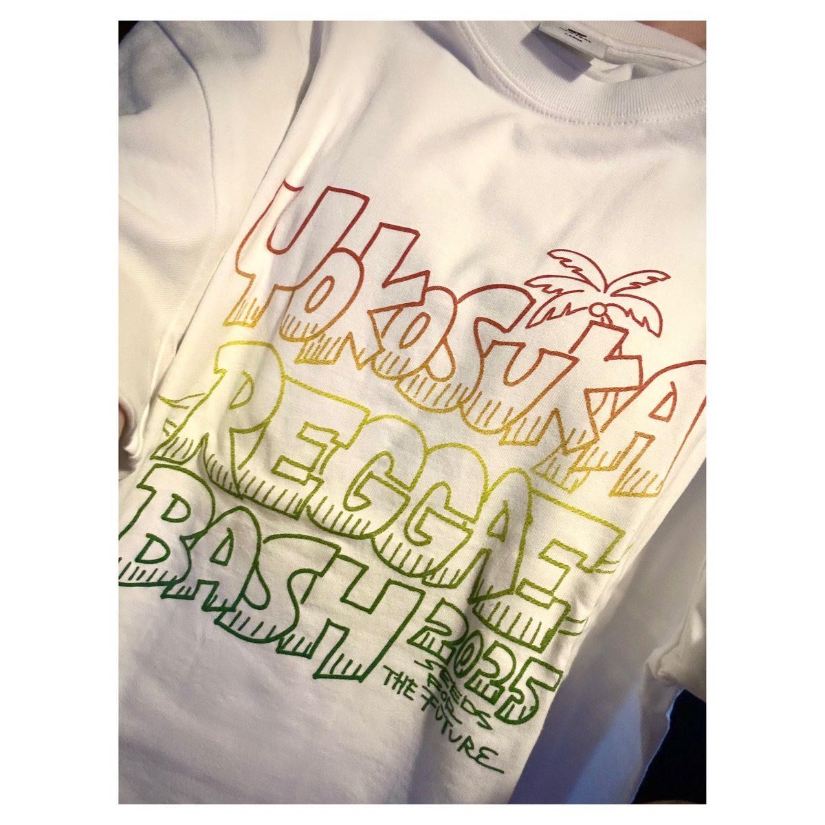 fukarie3's tweet photo. 目紛しい日々😵‍💫
もうすぐ9月も半分終わっちゃう😳
って気持ちがソワソワ落ち着かなかったけど…「そうだ1ヶ月後楽しみが待ってる！」ってTシャツを手にしてワクワクに☺️
着て宣伝しよ。
#横須賀レゲエバッシュ2025 
#ヨコスカレゲエバッシュ 
@Yokosuka_rb @RUEEDMAN https://t.co/tCkq4dSzfe