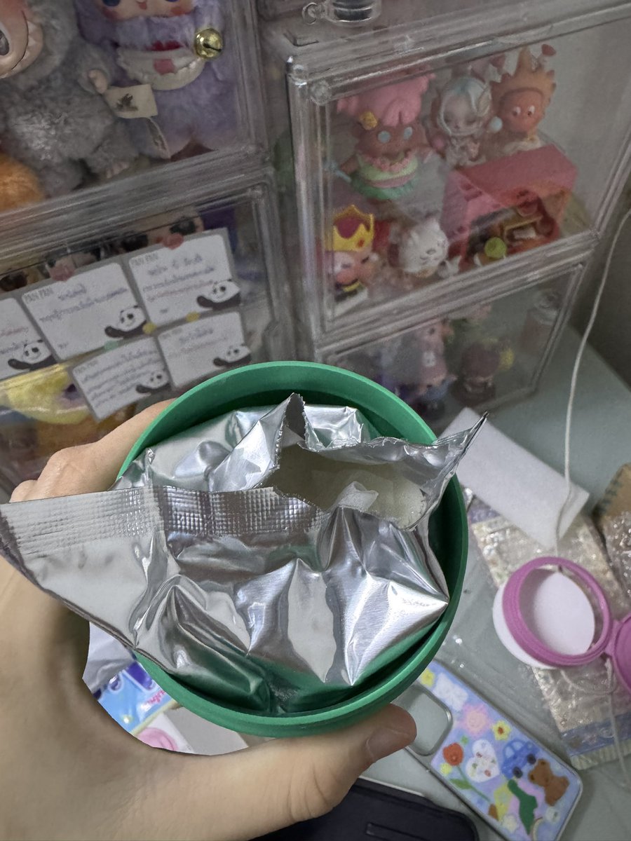 ksiskskdkkdkd's tweet photo. ส่งต่อโทนเนอร์เเพด ไม่ชอบกลิ่นค่ะ ใข้ไป 4 เเผ่น ขอดู พน ได้นะคะ 250 ส่งฟรีค่ะ 🥹💖#ส่งต่อคสอ #ส่งต่อสกินเเคร์ #laglace #ลากลาส #โทนเนอร์แพดลากลาส #โทนเนอร์แพด
 #ลากลาส https://t.co/2SxelnXVgw