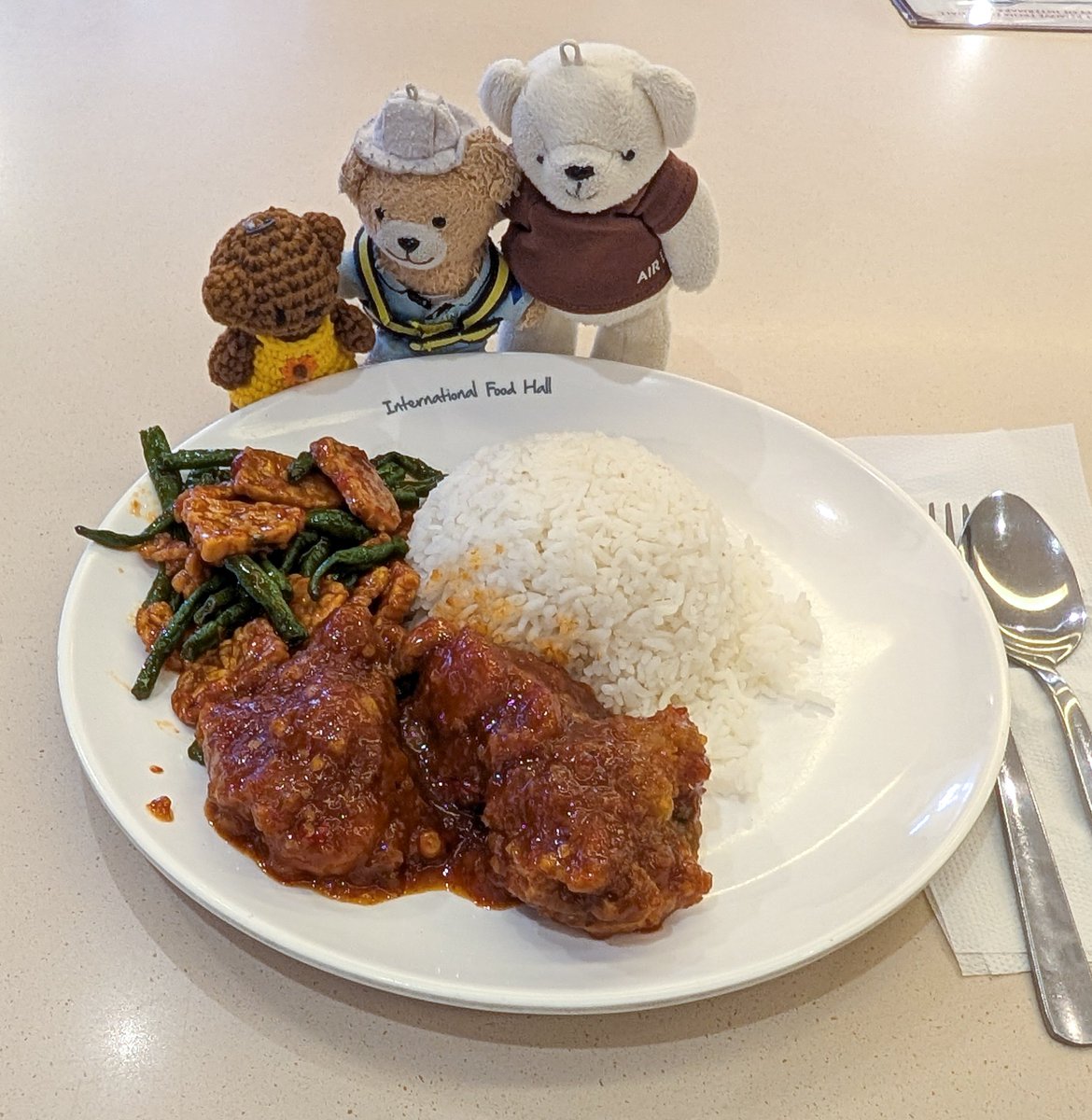 seibi3_beardo3's tweet photo. がいこく ごはん🇲🇾
🐻❄️ どれも おいしかったね😋
🧸 いろんな ごはん たべれたね☺️
🐻 はじめて いく おみせ ばっかりで たのしかったよ🥰
#IntermarkMall
#LaksaKgBaru
#SunFongBakKutTeh https://t.co/Z0MFDor1A0