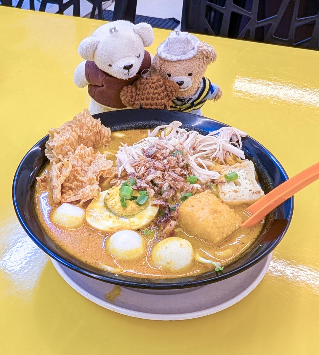 seibi3_beardo3's tweet photo. がいこく ごはん🇲🇾
🐻❄️ どれも おいしかったね😋
🧸 いろんな ごはん たべれたね☺️
🐻 はじめて いく おみせ ばっかりで たのしかったよ🥰
#IntermarkMall
#LaksaKgBaru
#SunFongBakKutTeh https://t.co/Z0MFDor1A0