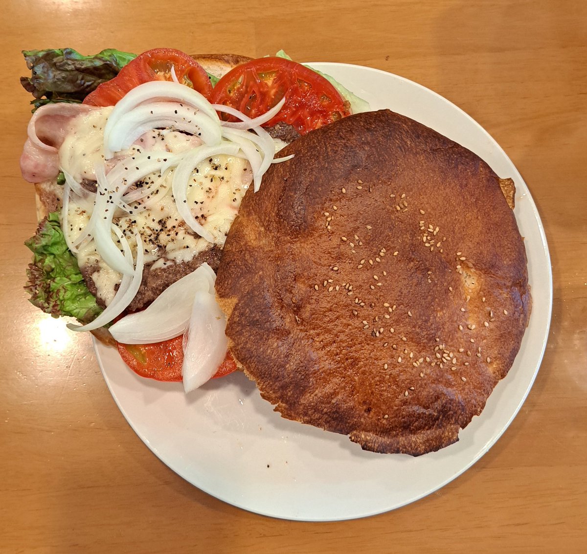 大山トチローさんと
横須賀バーガー😋