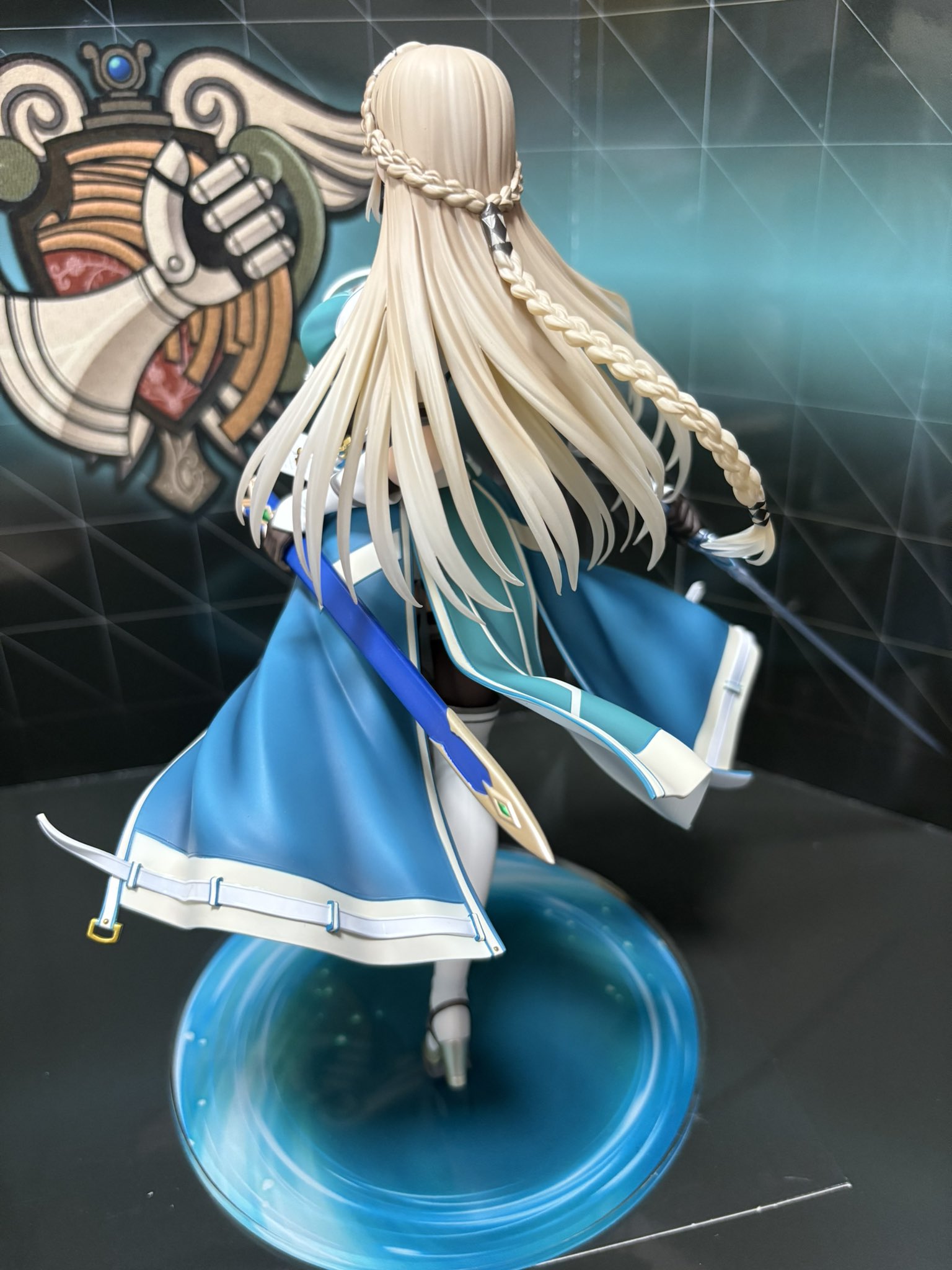 エレイン・オークレール 1/8フィギュア KOTOBUKIYA微笑み顔