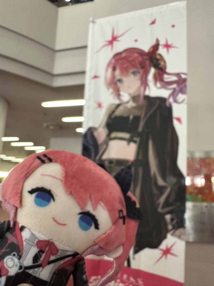 Morizo_8810's tweet photo. 人生初ライブ参戦 https://t.co/8m8iGzzBwh