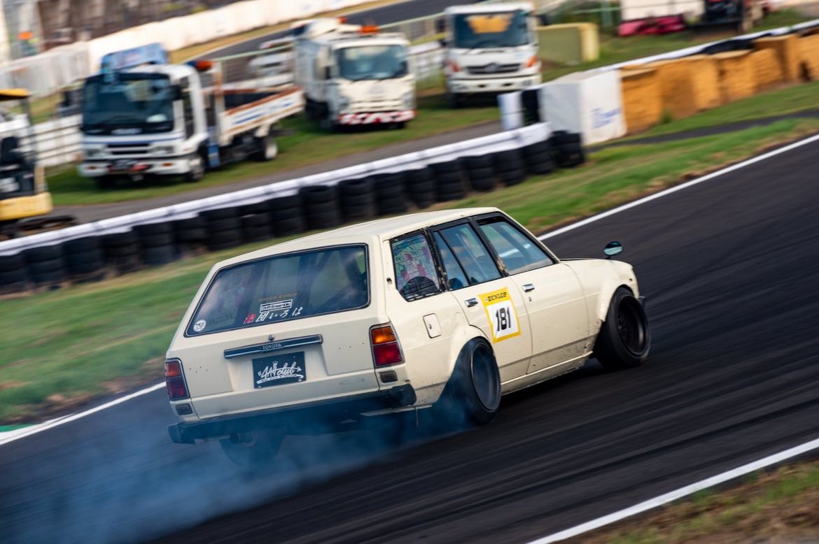 TC2000  
photo by @Kazn16RZ 
ありがとうございます😭　

2025アイドラーズ　

ドリフトなんだけど、roughさん達と走ってるとレースみたくなる🤣

それがまた楽しい♪