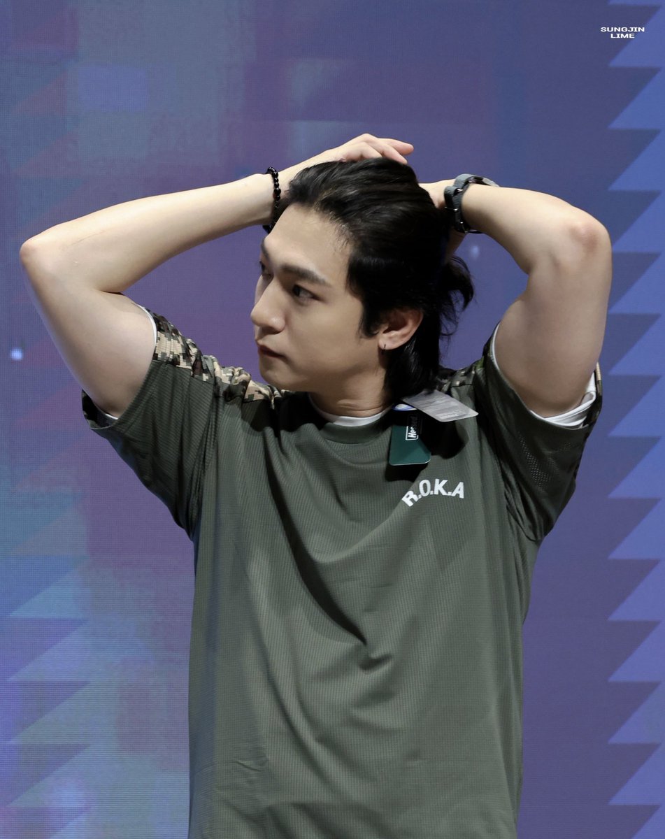 팔뚝일주년이래