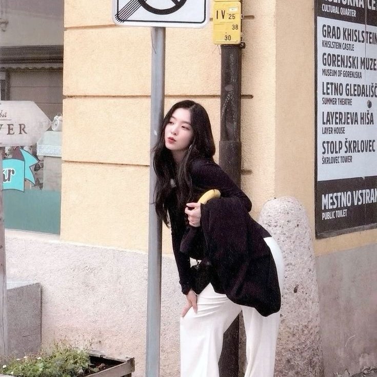 Joohyun. tweet media
