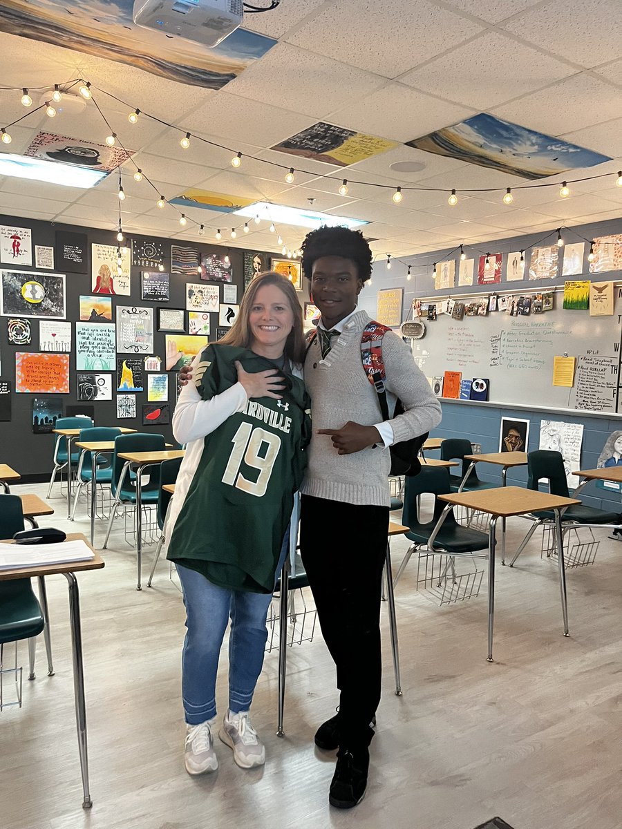Teacher Jersey Day! Thank you Ms.Nichols for accepting #19. 
<a href="/BIRDVILLE_FB/">HAWK FOOTBALL</a> #GoHawks