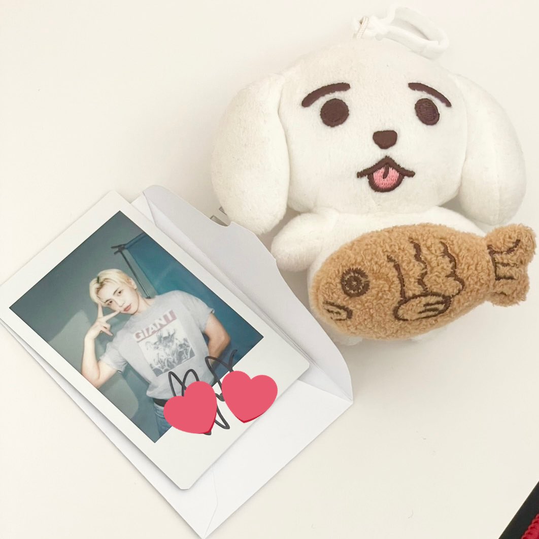 vvv_sasms's tweet photo. 설마설마 햇더니 진짜 재윤이가 나옴….🥹🥹
재윤아 우리집 와줘서 고마워~🐶🤍

#SF9 #에스에프나인
#재윤 #JAEYOON #ジェユン https://t.co/72dnPAilw0
