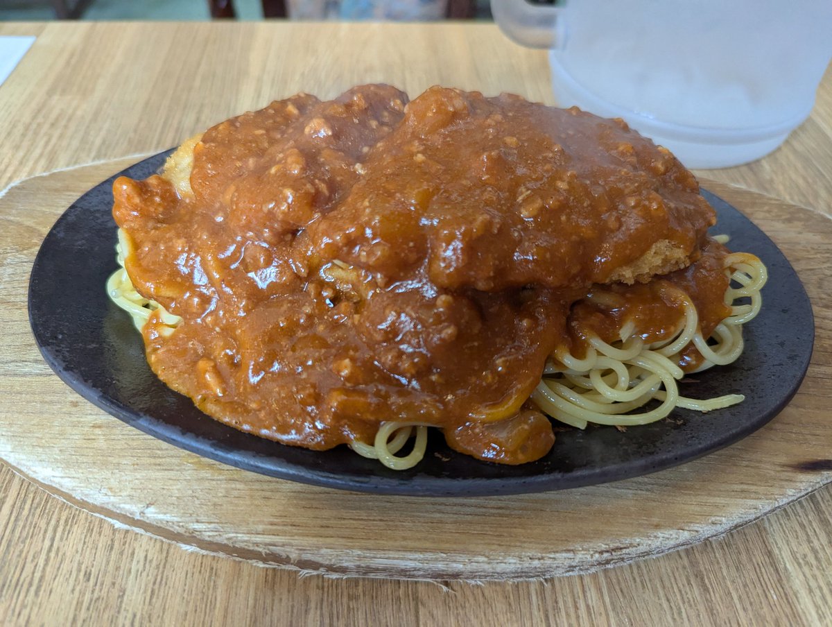 スパカツぅ
1300円か…まあクオリティ下げられるよりマシか