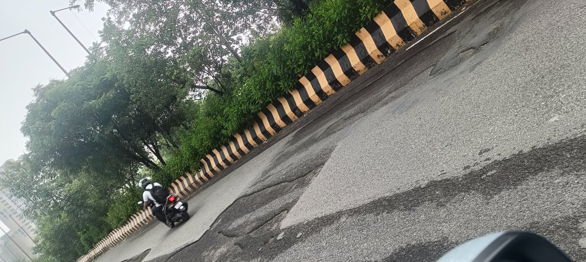 Sector168Noida's tweet photo. @noida_authority ye comply 29 july ki hai and we are in September now ....pls suggest what is the plan to resurface the road in front of stellar and metlife at sector 135, these roads are approaching roads for @Sector168Noida . @CeoNoida @nitin_gadkari @CPCB_OFFICIAL @CMOfficeUP https://t.co/chp5dFVwqv